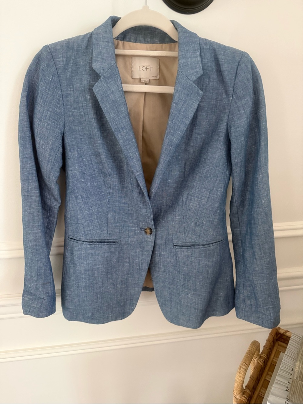 LOFT Light Blue Linen-Blend Single-Button Blazer